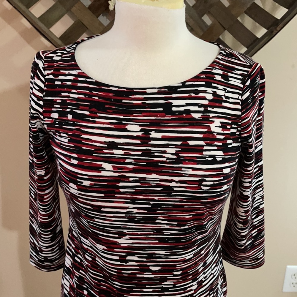 NINE WEST Women's Knee Lenght Dress Geo Design Size 2 - Picture 2 of 4